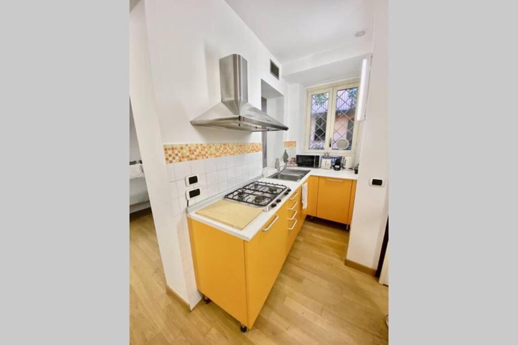 Boutique Apartment In Milano Center: Duomo Scala Εξωτερικό φωτογραφία